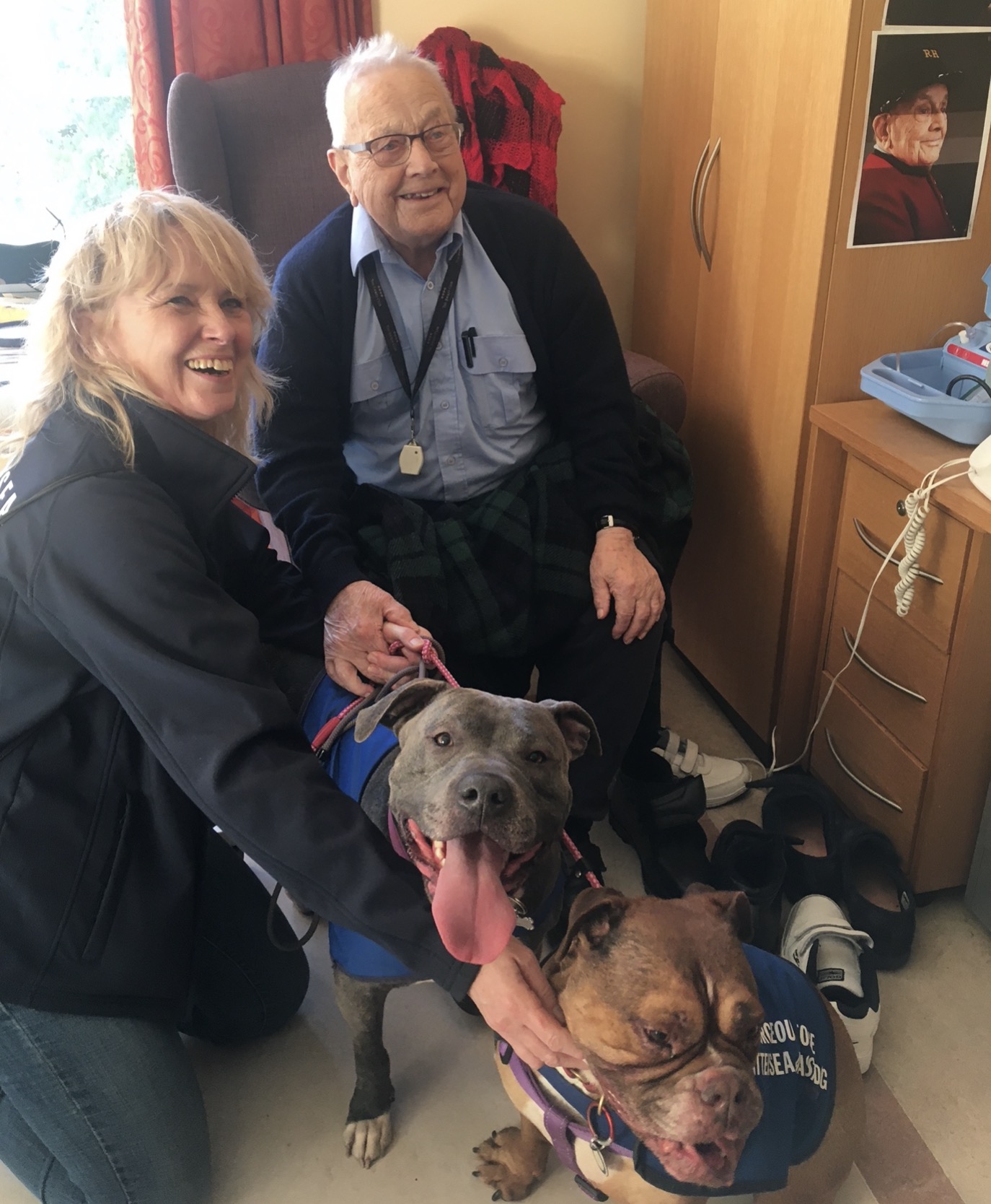 Battersea Dogs visit Chelsea Pensioner George Parsons